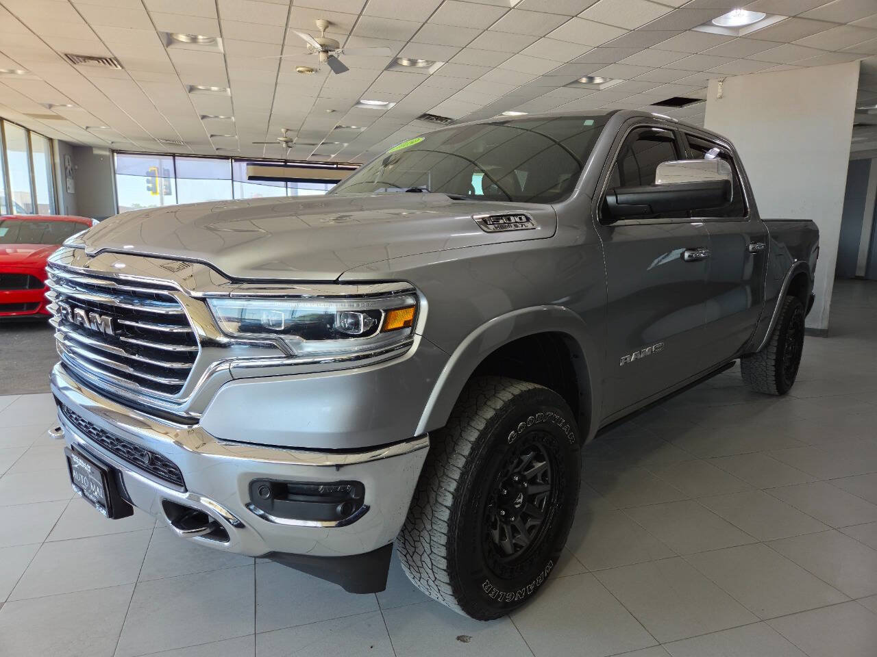 Used 2019 RAM 1500 Limited AWD/4WD image 3