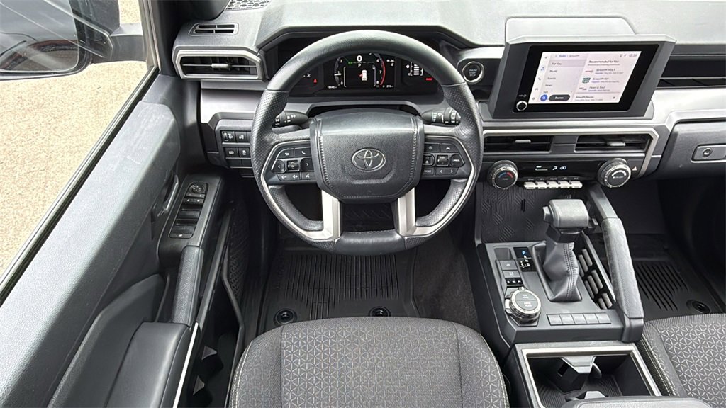 Used 2025 Toyota 4Runner SR5 image 19