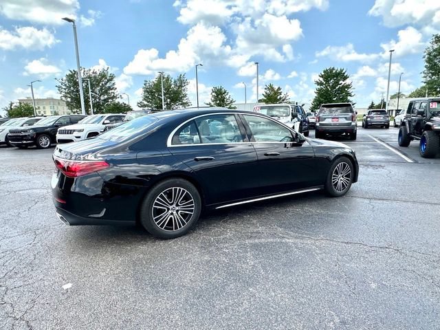 Used 2025 Mercedes-Benz E 350 4MATIC Sedan image 14