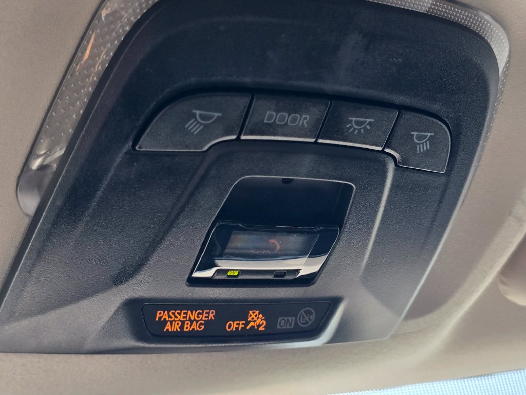 Used 2025 Toyota Corolla LE FWD image 28