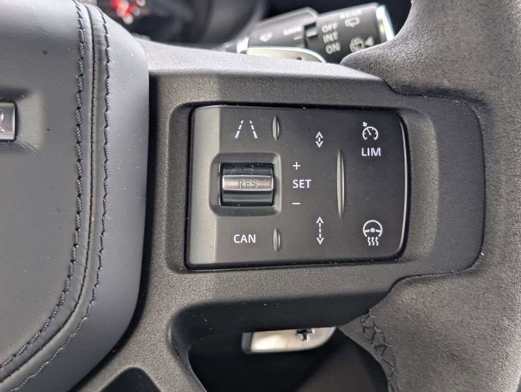 Used 2023 Land Rover Defender 90 V8 image 29