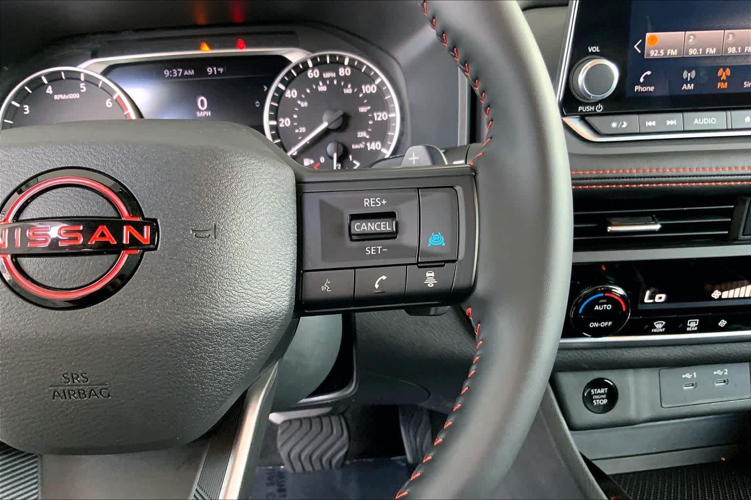 Used 2025 Nissan Rogue SV AWD/4WD image 25