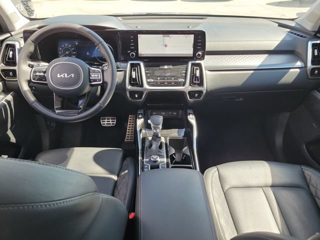 Certified 2022 Kia Sorento SX FWD image 16