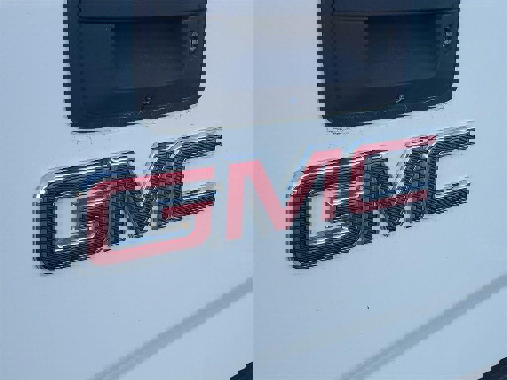 Used 2015 GMC Sierra 2500 Denali image 30