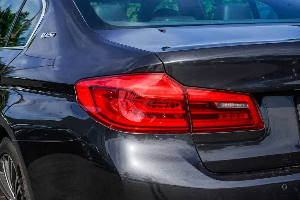 Used 2019 BMW 530e w/ Convenience Package RWD image 9