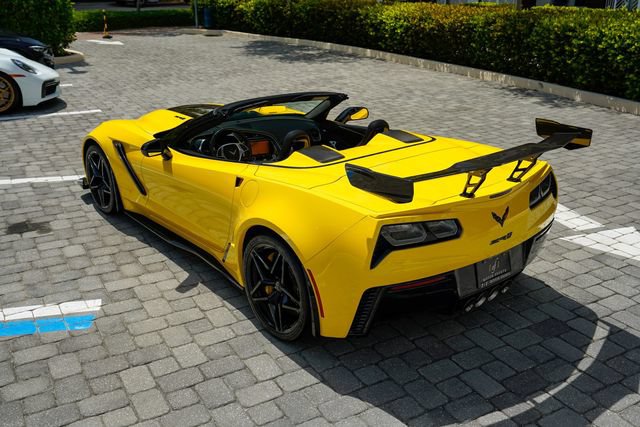Used 2019 Chevrolet Corvette ZR1 RWD image 21