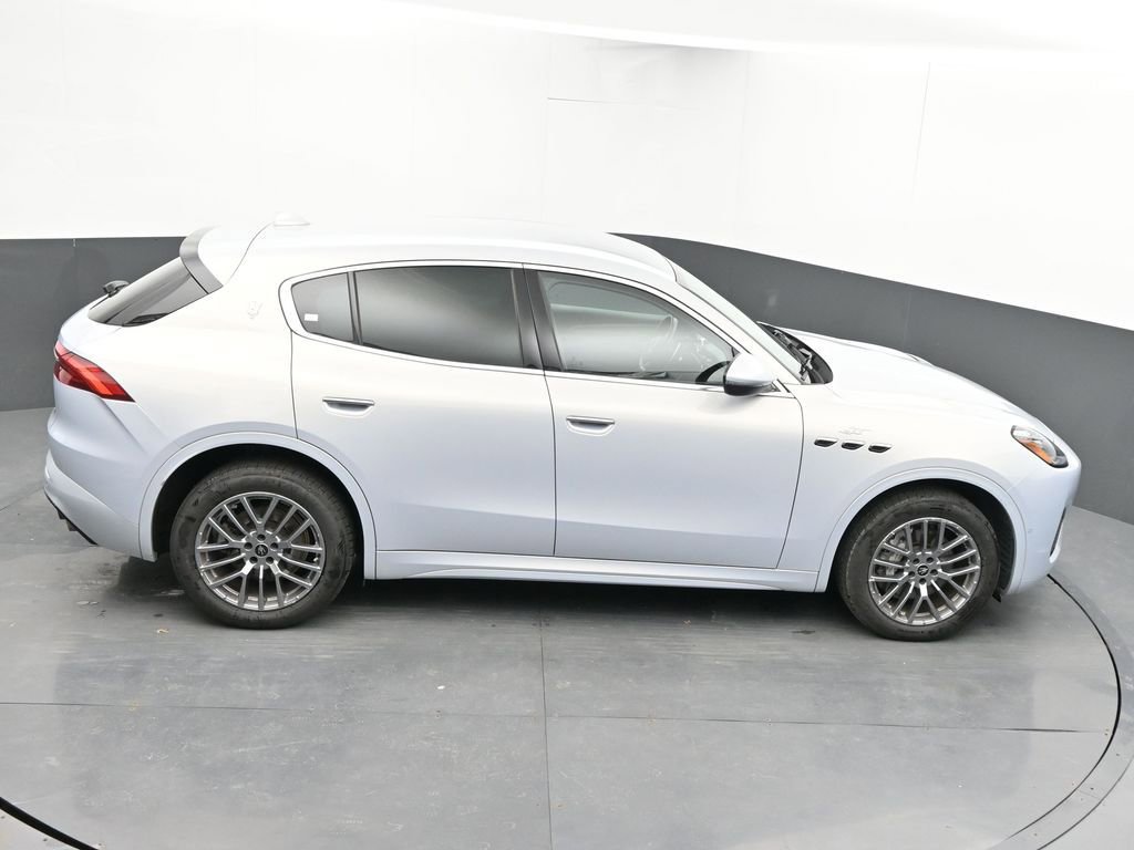 Used 2024 Maserati Grecale GT image 41