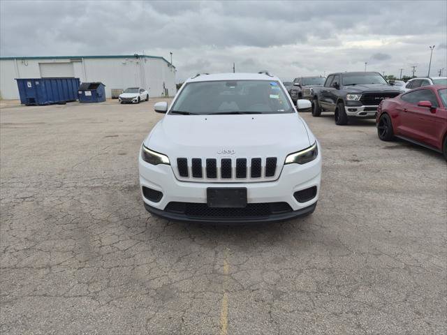 Used 2020 Jeep Cherokee Latitude FWD image 3