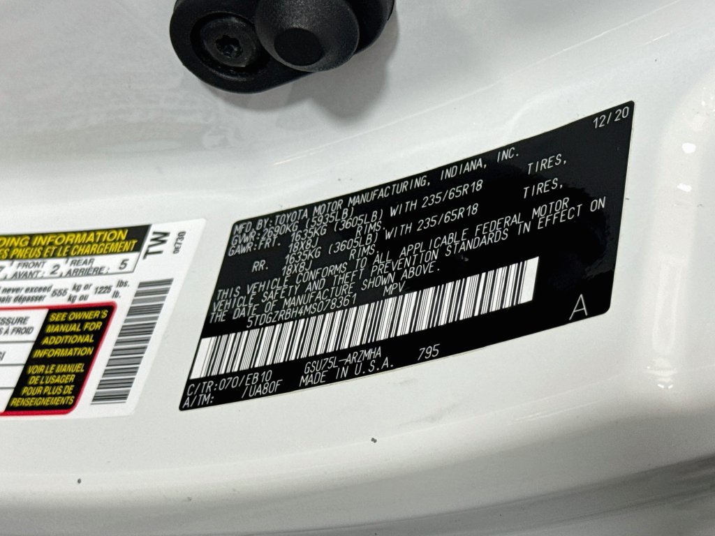 Certified 2021 Toyota Highlander XLE AWD/4WD image 36