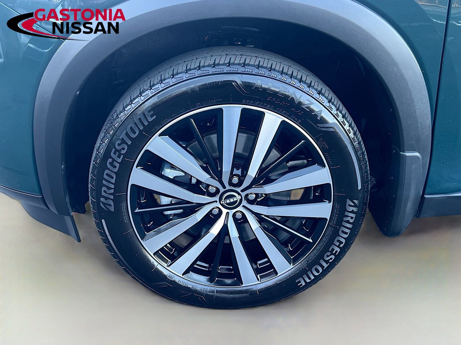 Used 2024 Nissan Pathfinder Platinum w/ Cargo Package image 41