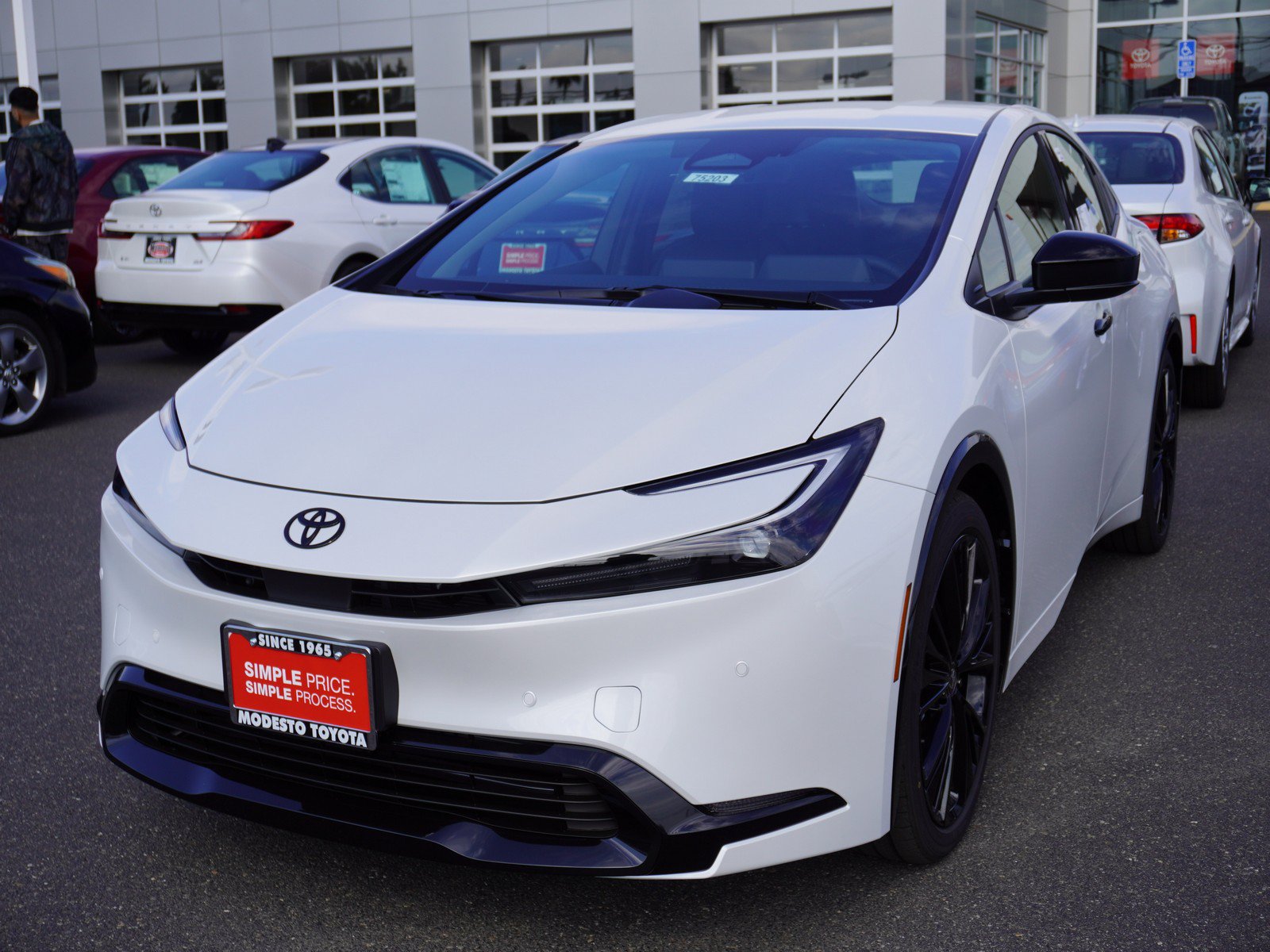 New 2026 Toyota Prius Plug-In Hybrid FWD image 6