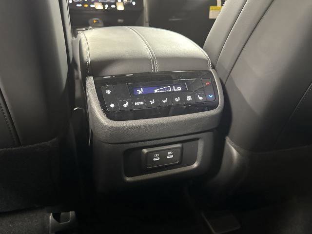 Certified 2026 INFINITI QX60 Luxe w/ Cargo Package AWD/4WD image 30