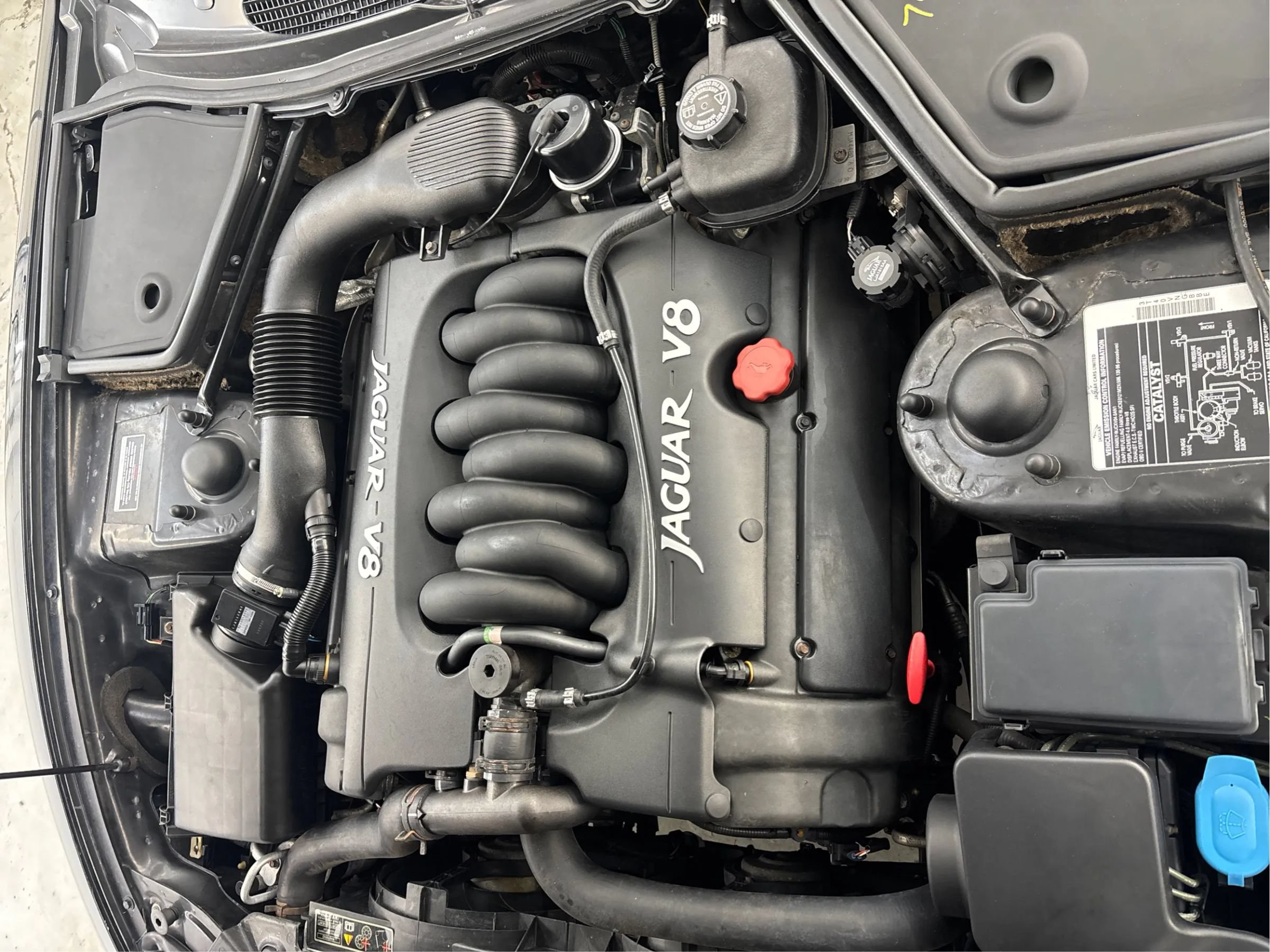 Used 1998 Jaguar XK8 Convertible RWD image 27