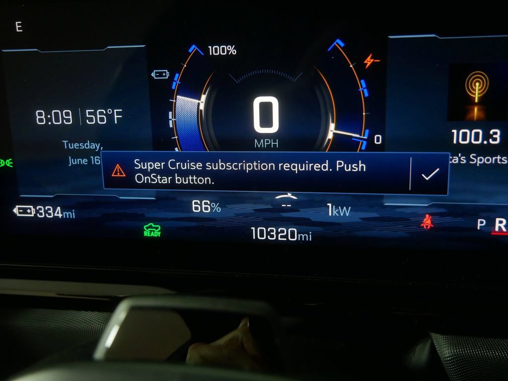 Used 2025 Chevrolet Silverado EV RST AWD/4WD image 31