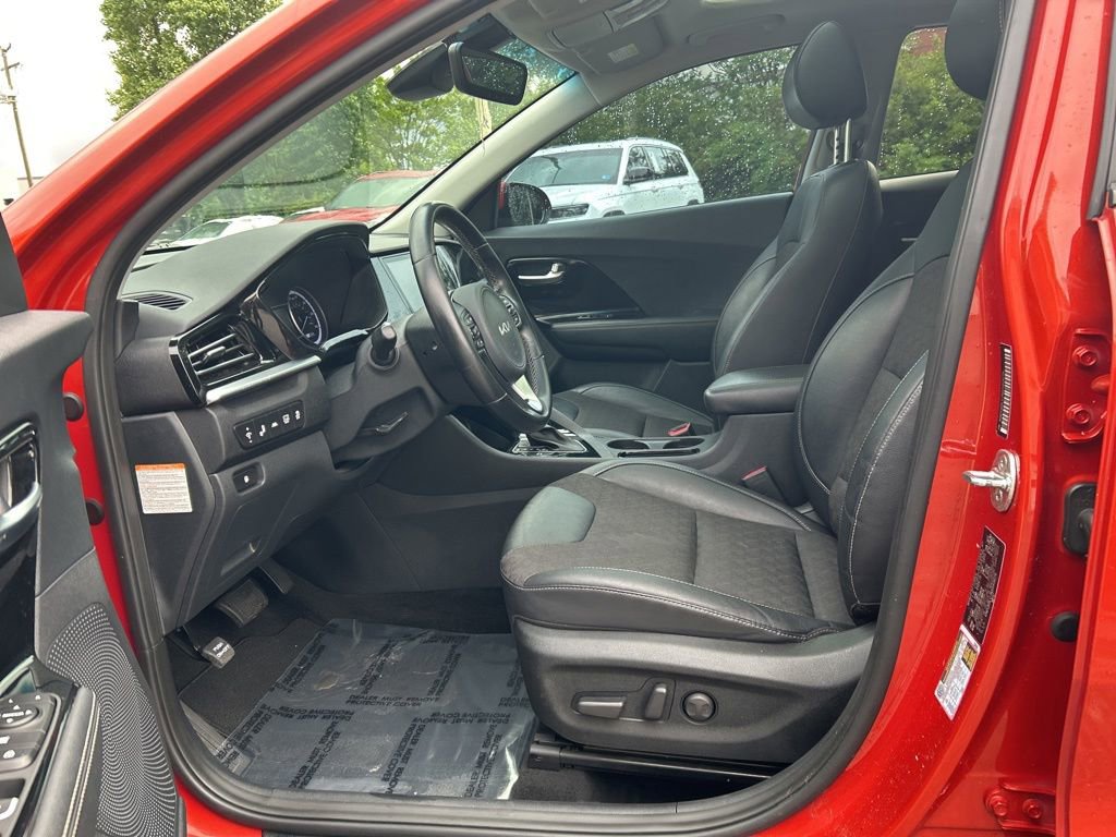 Used 2022 Kia Niro LXS FWD image 18