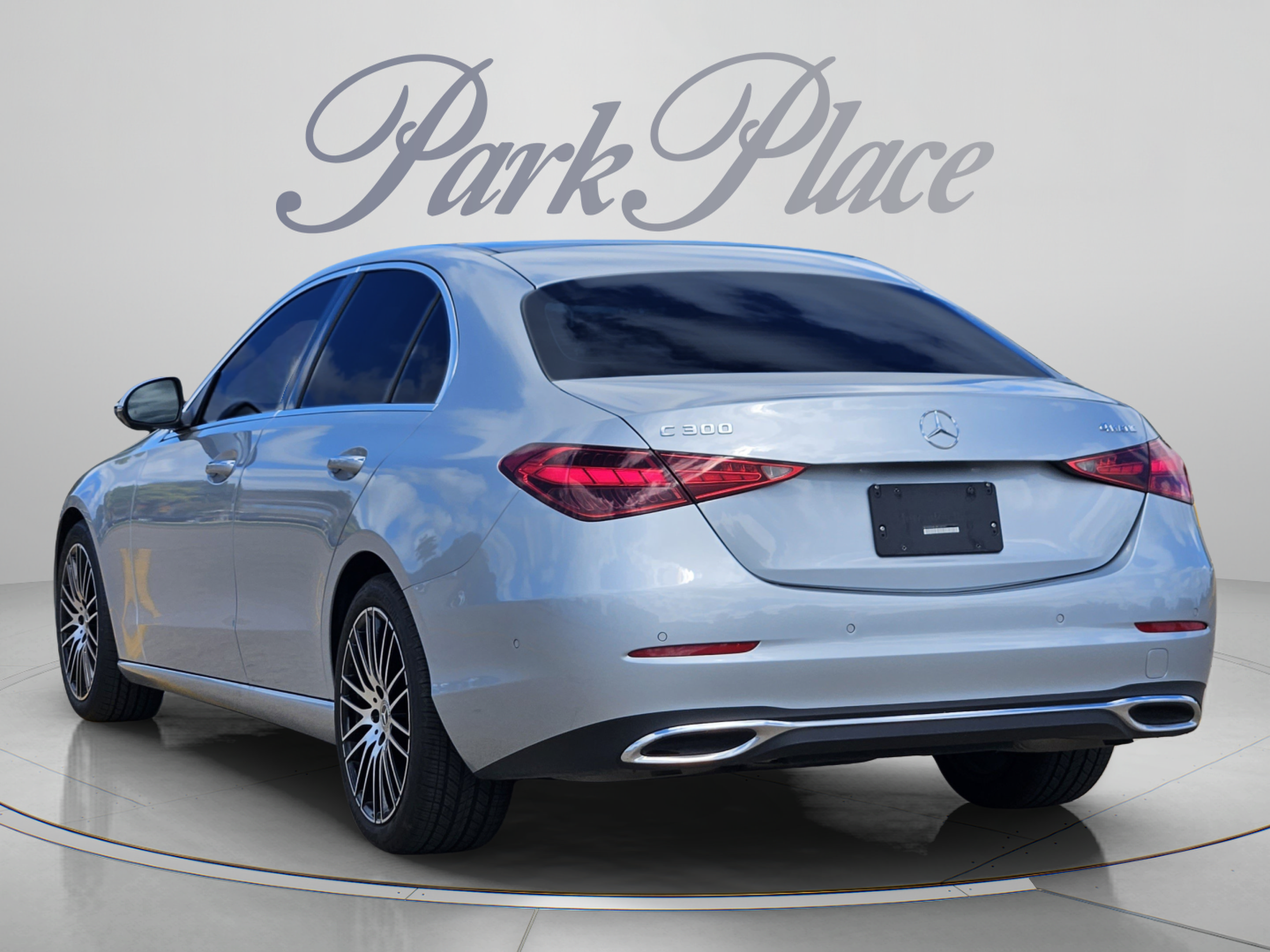 Used 2023 Mercedes-Benz C 300 4MATIC Sedan image 3