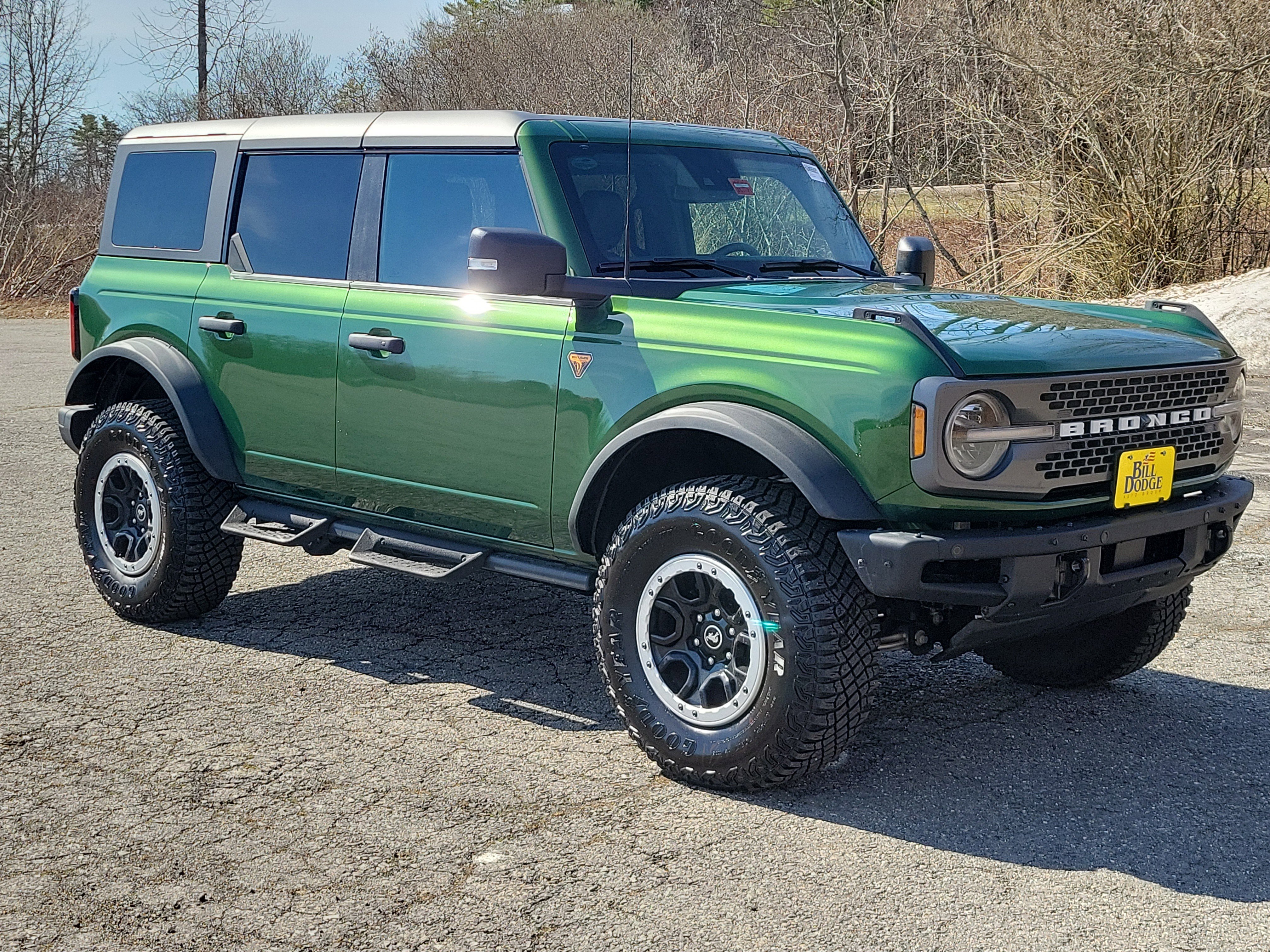 Used 2024 Ford Bronco Badlands image 3