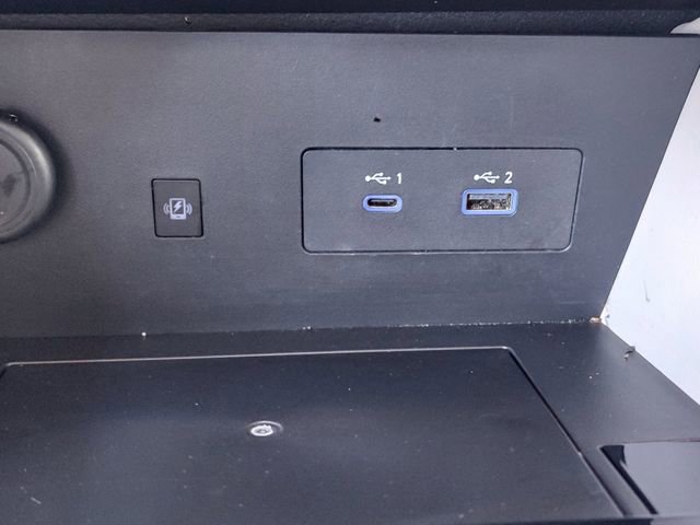 Used 2025 Nissan Pathfinder SL image 17