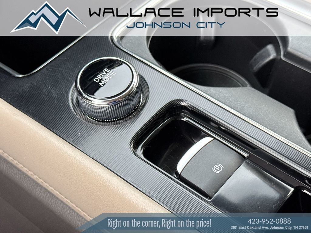 Used 2021 Lincoln Corsair Reserve w/ Elements Package AWD/4WD image 28