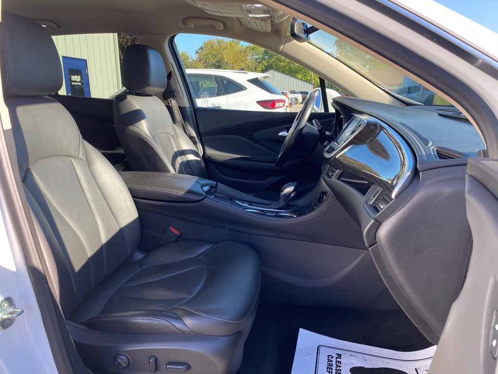 Used 2018 Buick Envision Essence FWD image 42