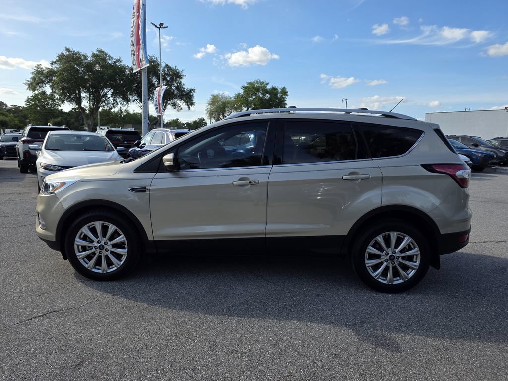 Used 2017 Ford Escape Titanium FWD image 5