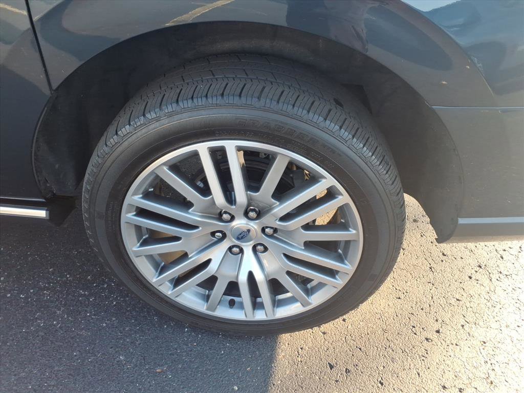 Used 2022 Ford Expedition Max Limited image 8