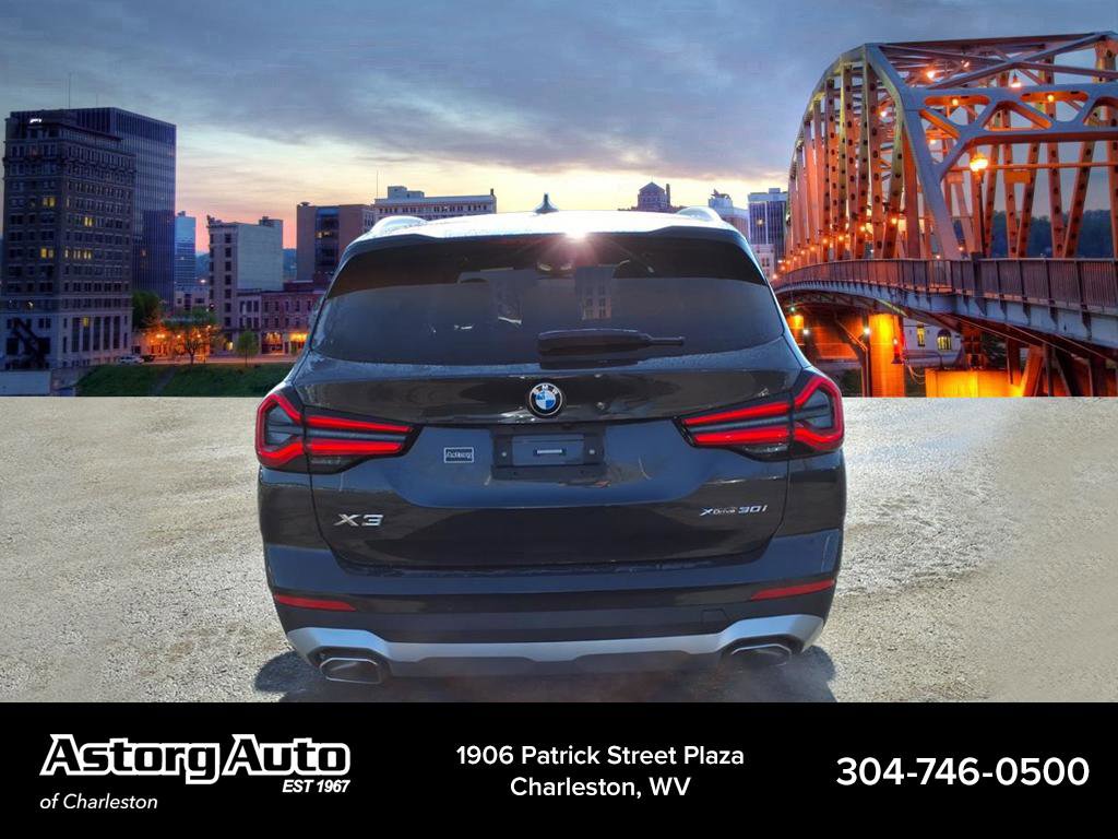 Used 2022 BMW X3 xDrive30i w/ Premium Package 2 image 4