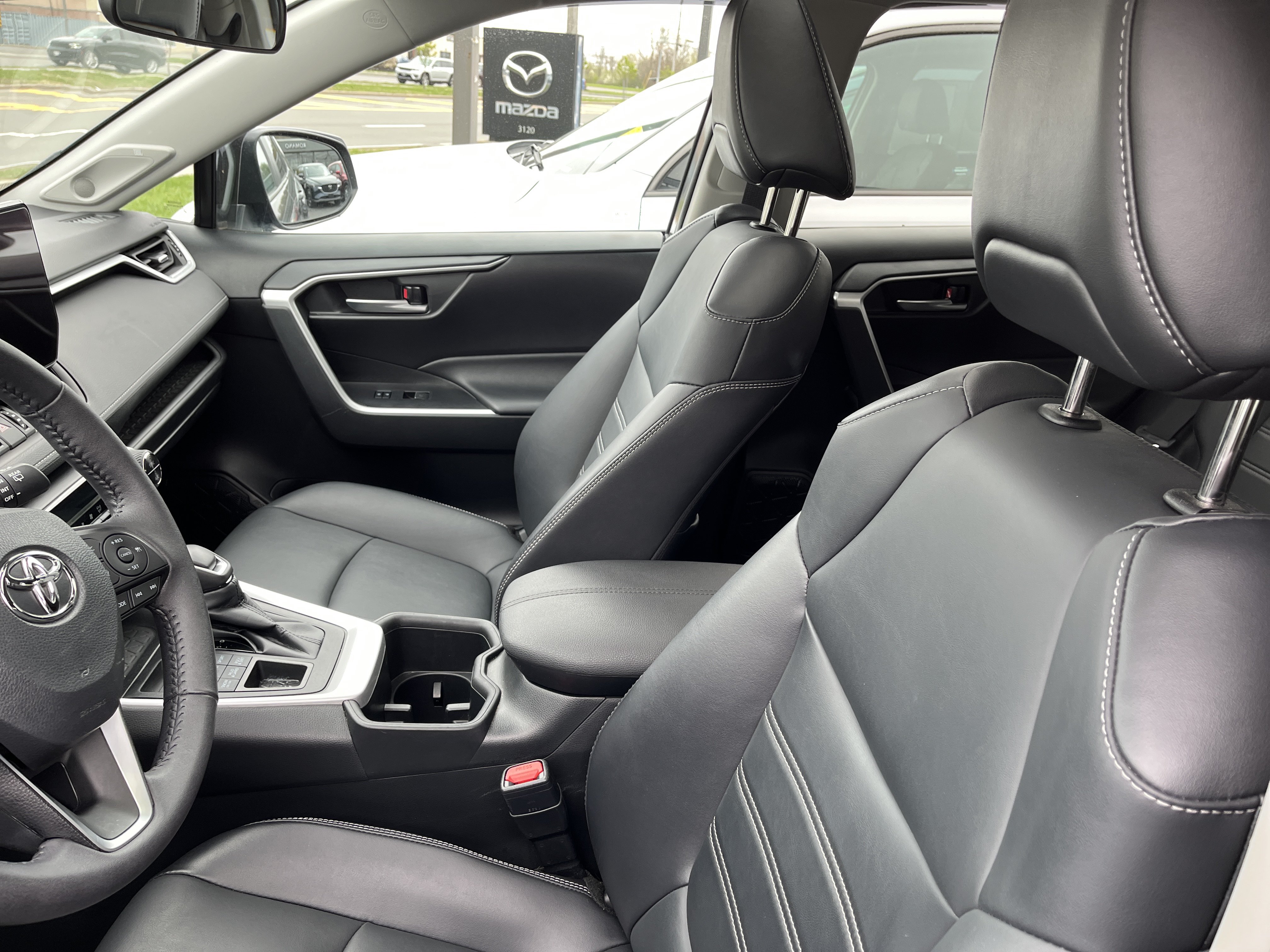 Used 2023 Toyota RAV4 XLE Premium AWD/4WD image 10