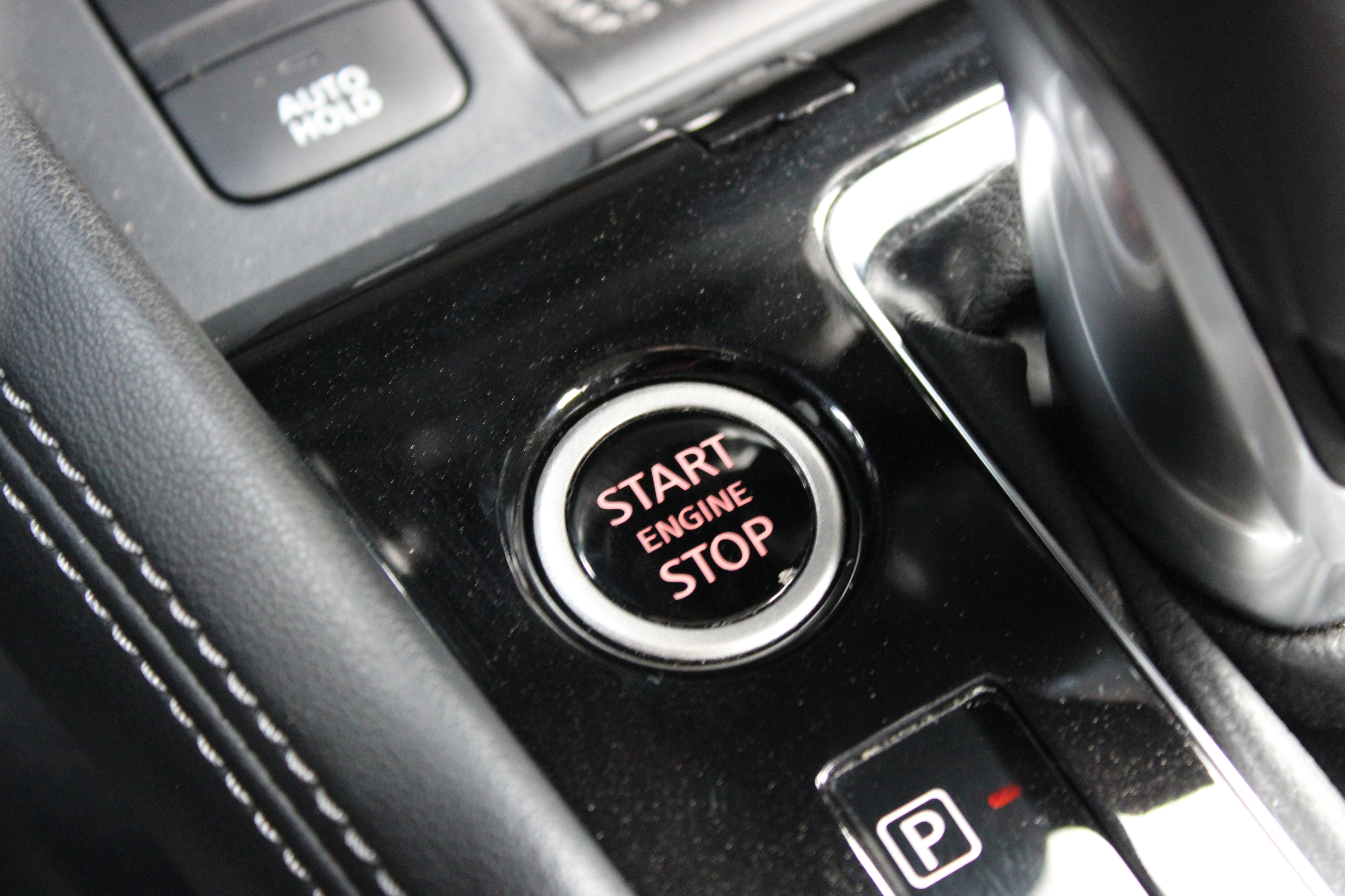 Certified 2024 Nissan Kicks SV image 15