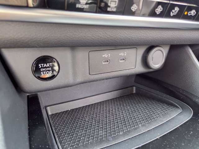 Used 2025 Nissan Rogue SV AWD/4WD image 26