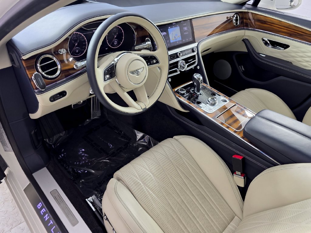 Used 2021 Bentley Flying Spur W12 AWD/4WD image 10