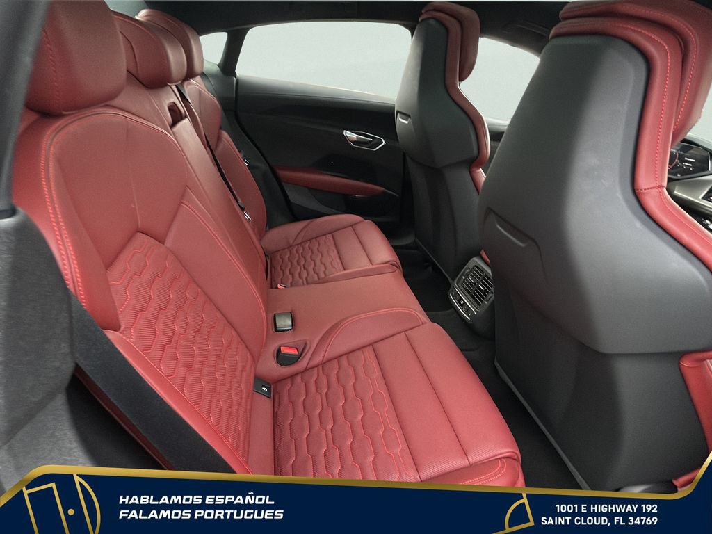 Used 2022 Audi e-tron GT Prestige AWD/4WD image 23