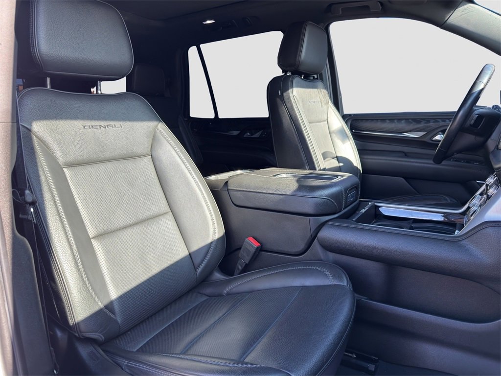 Used 2022 GMC Yukon Denali image 17
