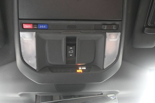 Used 2025 Subaru Forester Touring AWD/4WD image 4