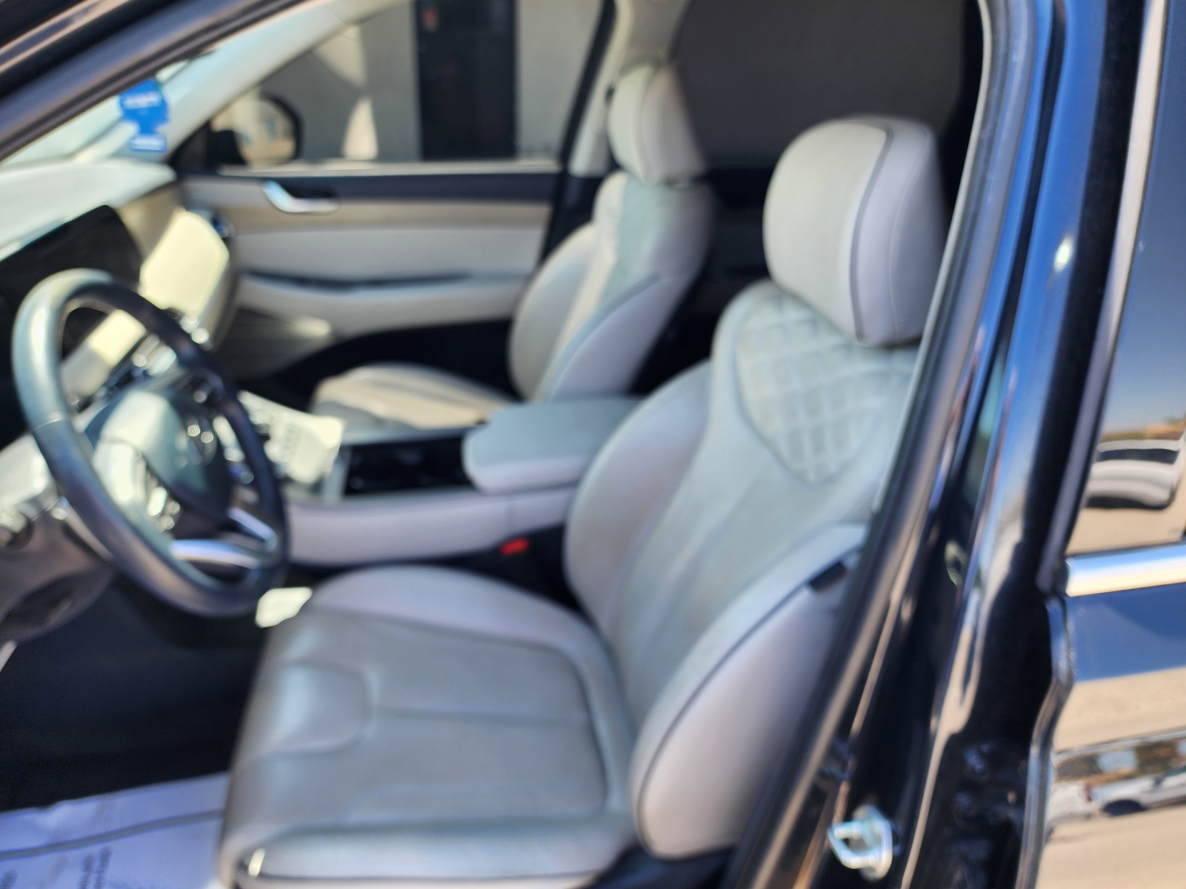 Used 2022 Hyundai Palisade Limited w/ Cargo Package FWD image 23