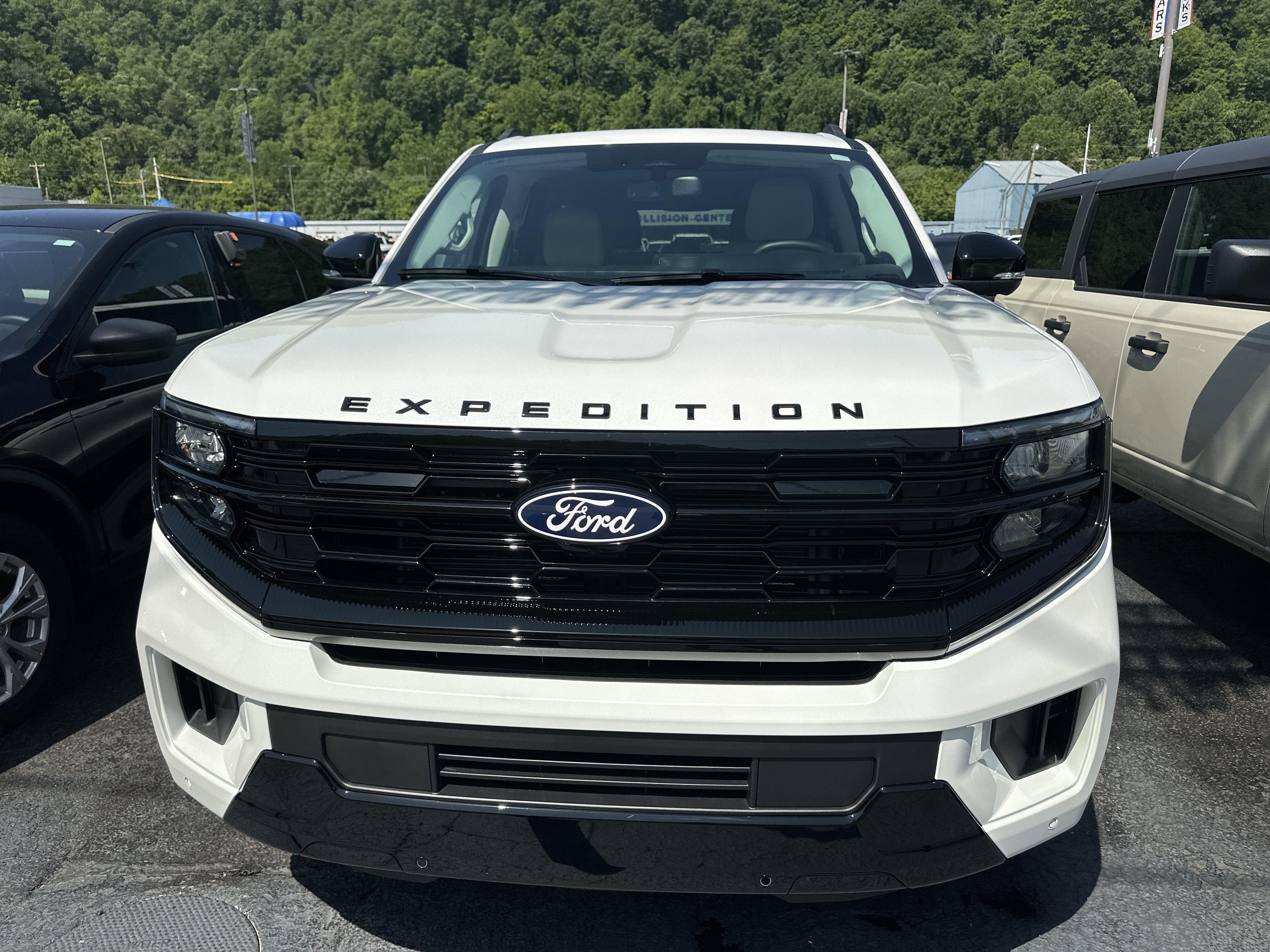 New 2027 Ford Expedition Max Platinum AWD/4WD image 15