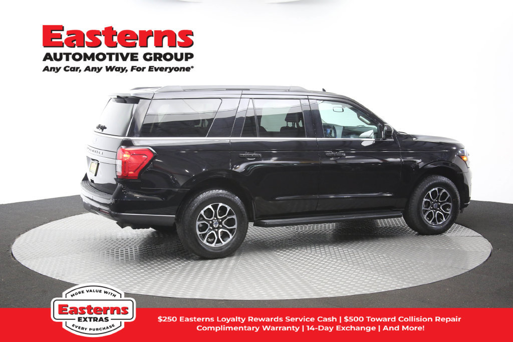 Used 2024 Ford Expedition XLT RWD image 43