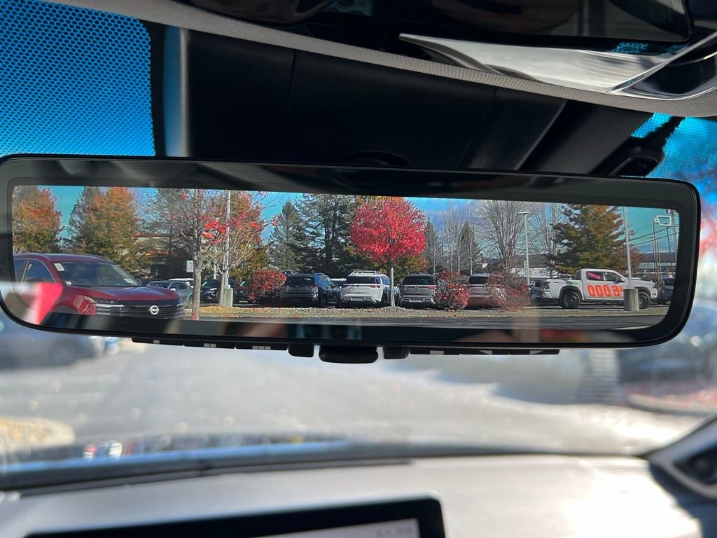 Used 2023 Toyota Venza Limited image 36