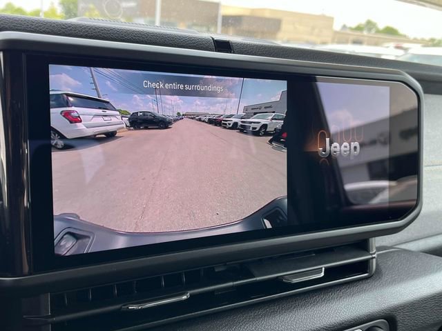 New 2025 Jeep Gladiator Sport image 21