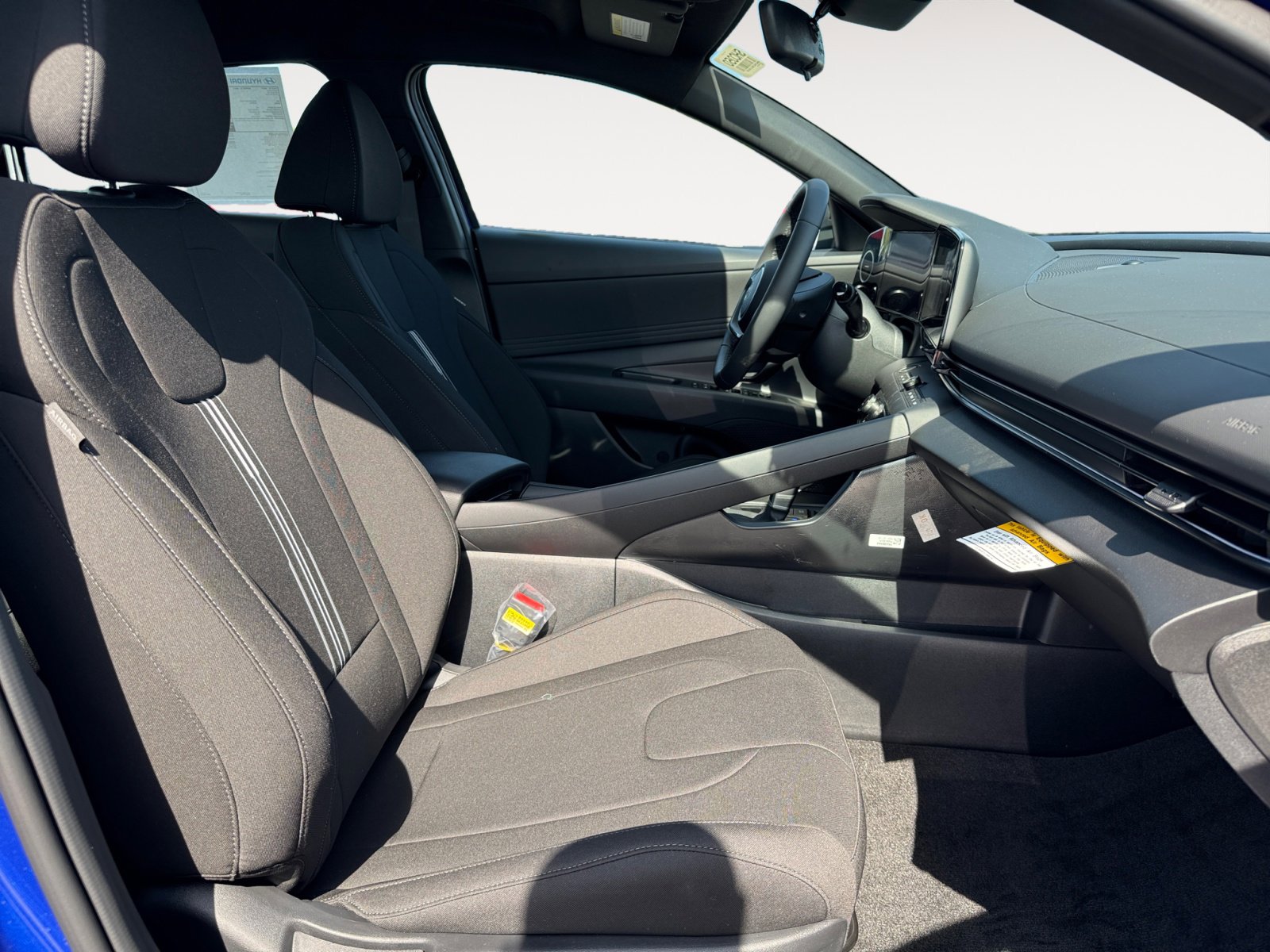 New 2025 Hyundai Elantra SEL image 15