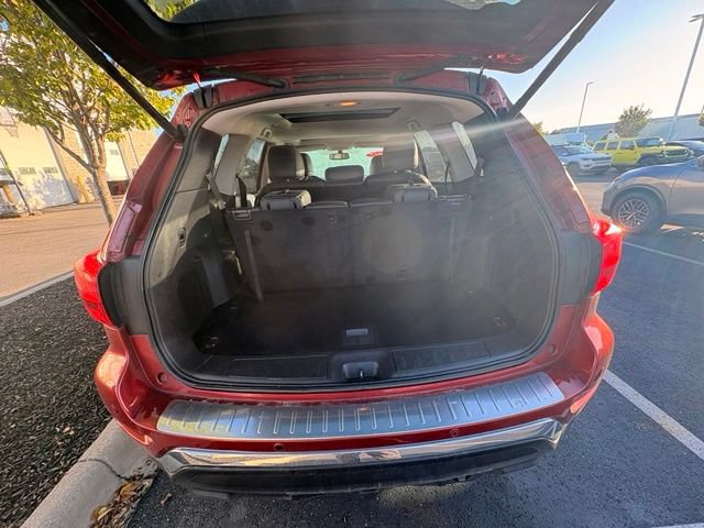Used 2017 Nissan Pathfinder Platinum w/ Cargo Package FWD image 16