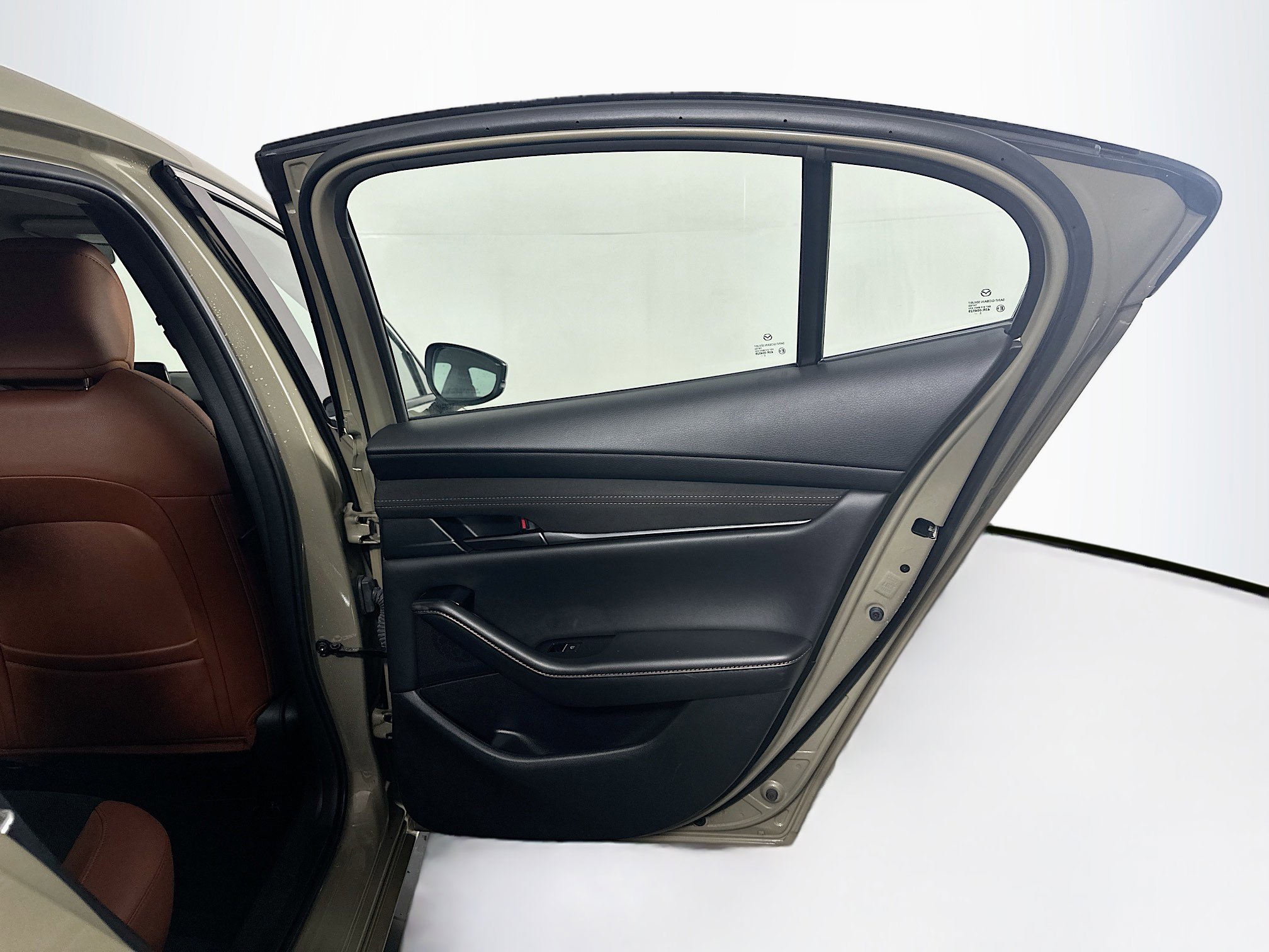 Used 2024 MAZDA MAZDA3 s image 29