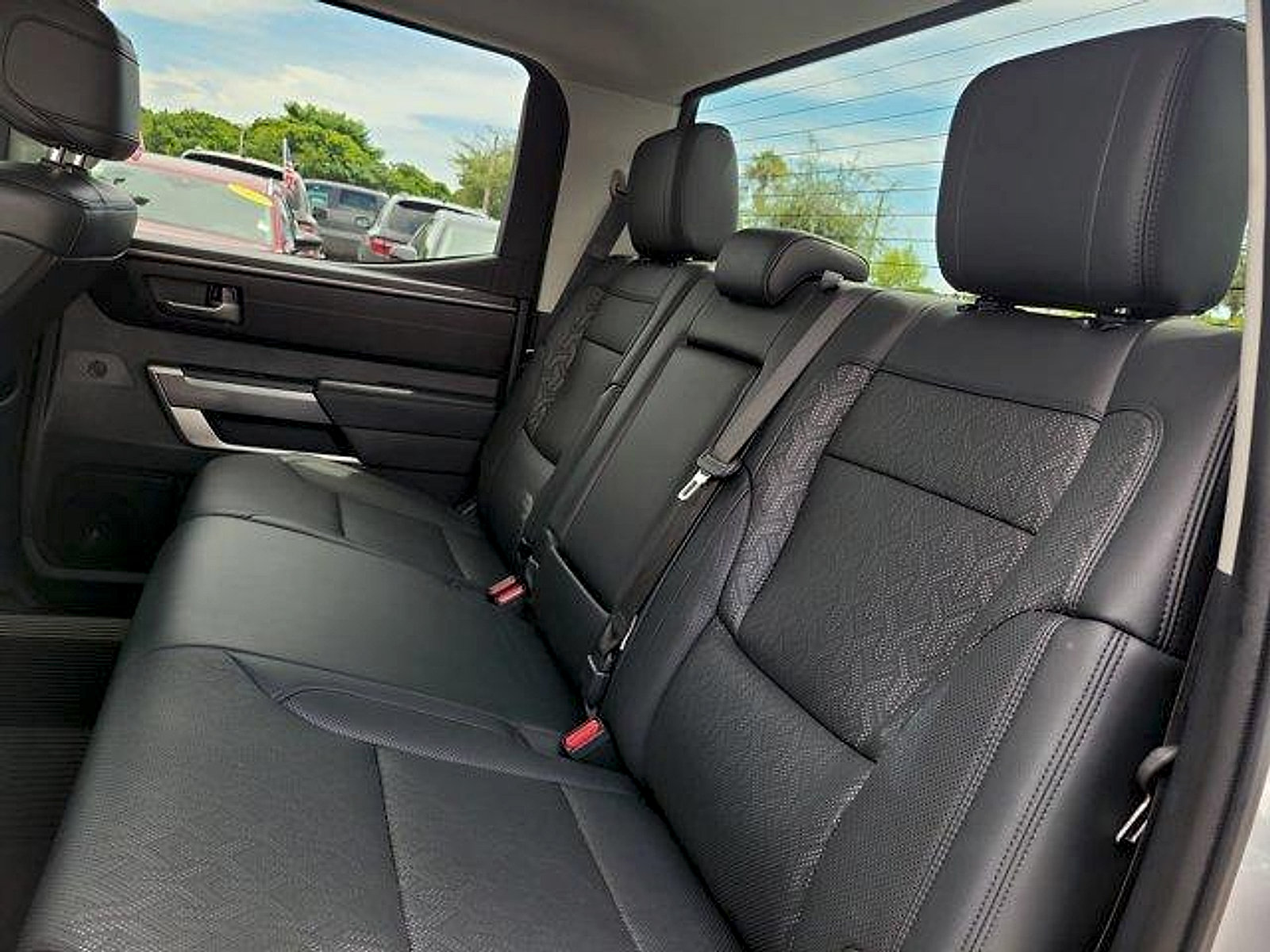 Used 2022 Toyota Tundra SR5 w/ SR5 Premium Package AWD/4WD image 15