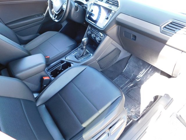 Used 2019 Volkswagen Tiguan SE FWD image 28