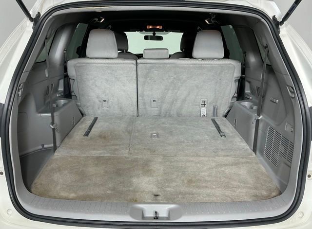 Used 2015 Toyota Highlander LE FWD image 26