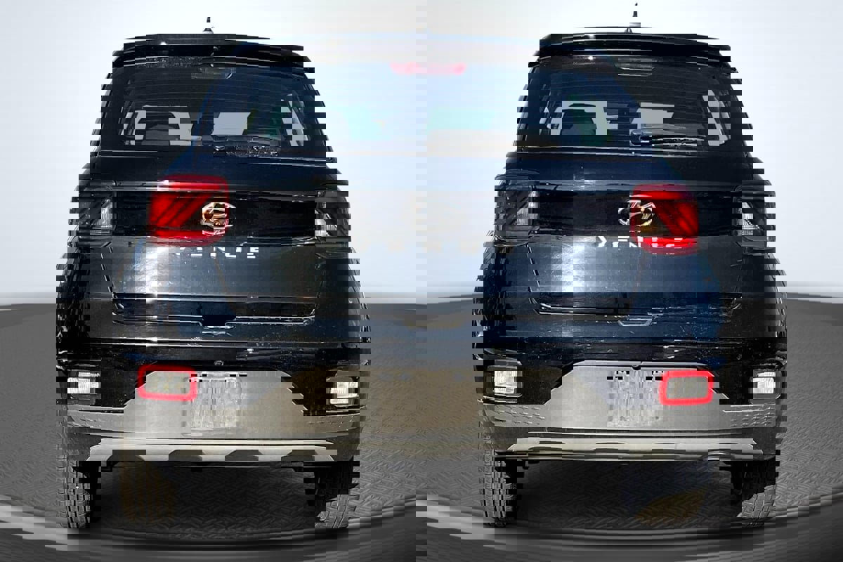 Used 2024 Hyundai Venue SE image 4