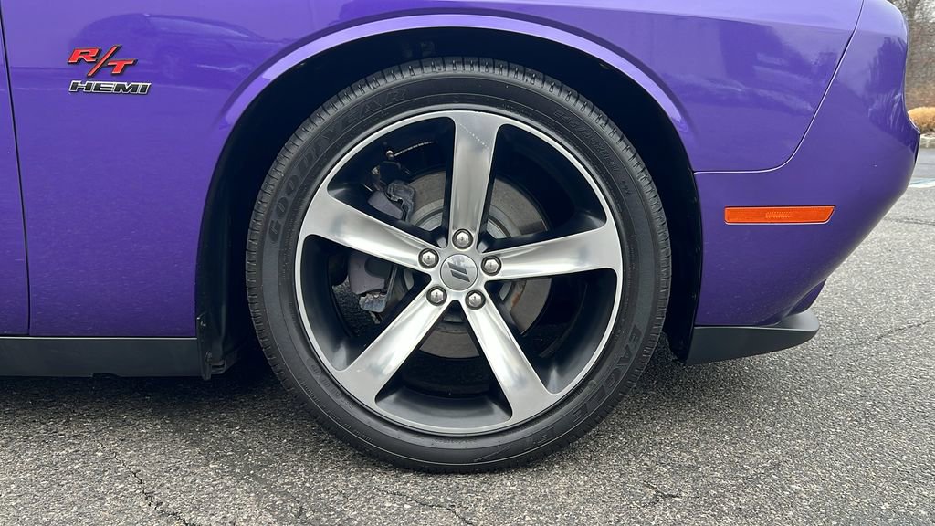Used 2018 Dodge Challenger R/T image 12