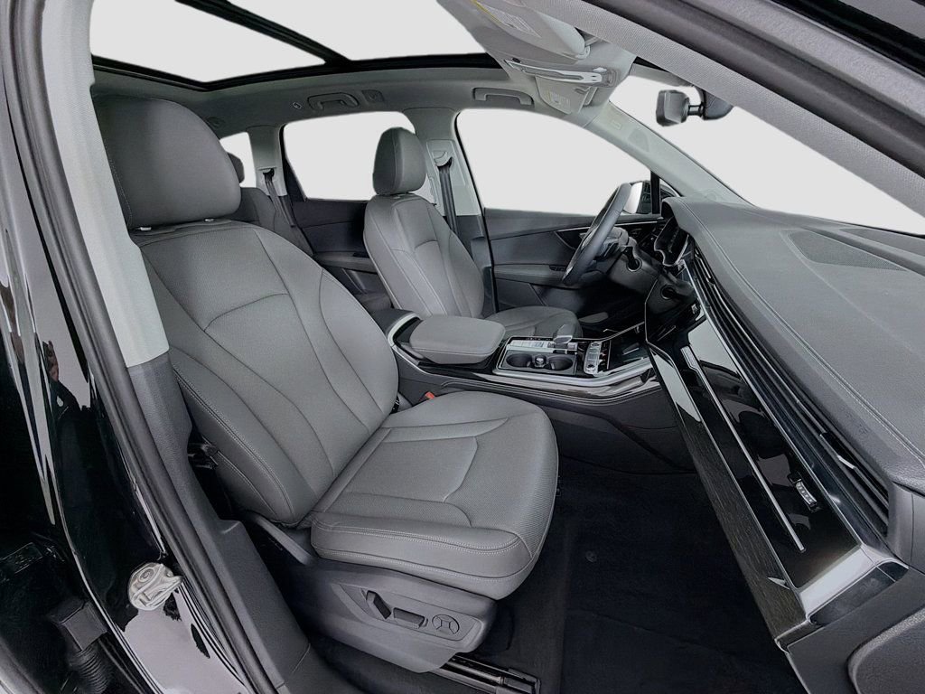 Certified 2025 Audi Q7 3.0T Premium Plus w/ Premium Plus Package AWD/4WD image 32