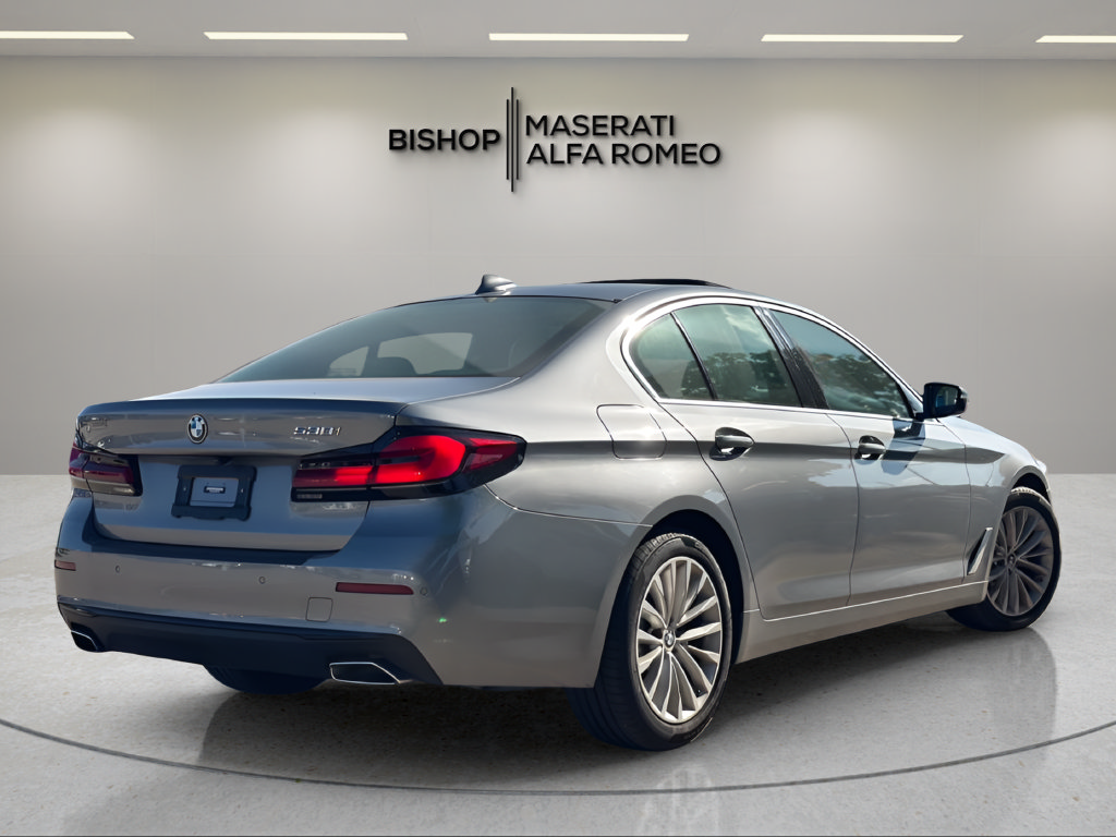 Used 2023 BMW 530i w/ Premium Package RWD image 4