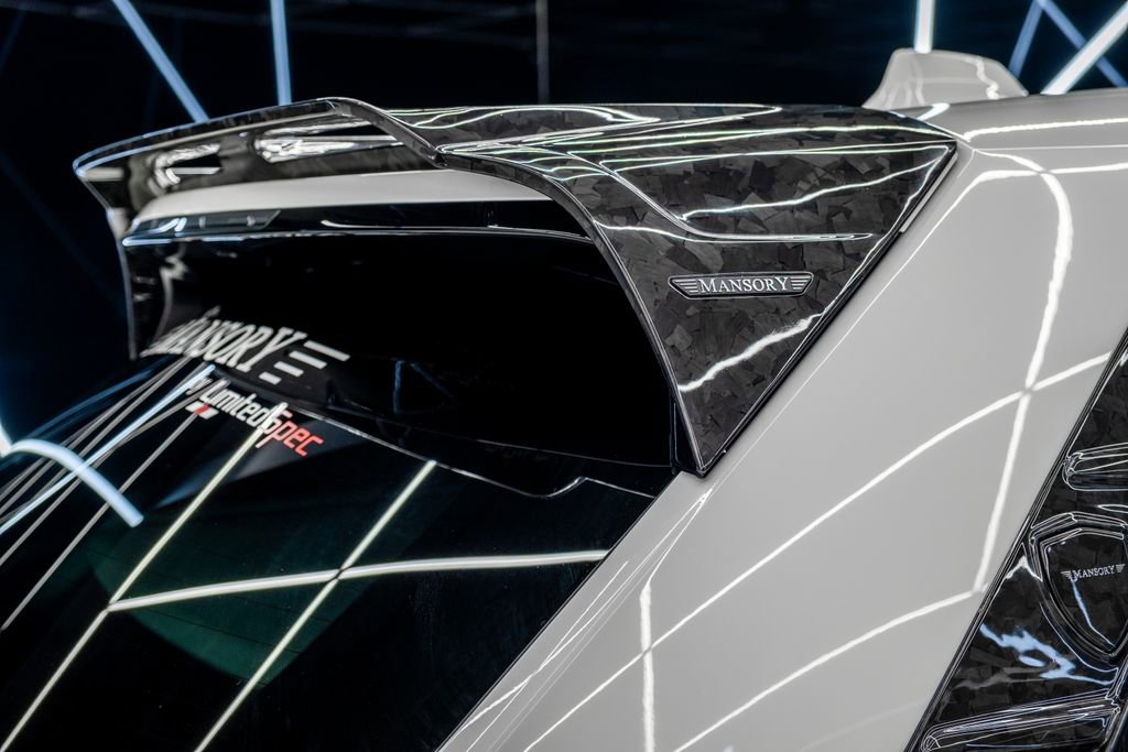 Used 2025 Rolls-Royce Cullinan image 15